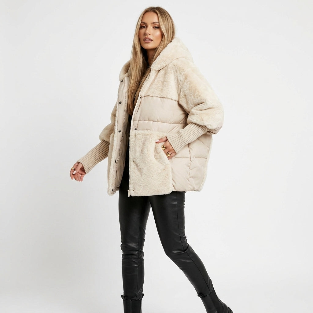 Damen Steppjacke mit Kapuze und Fleecebesatz