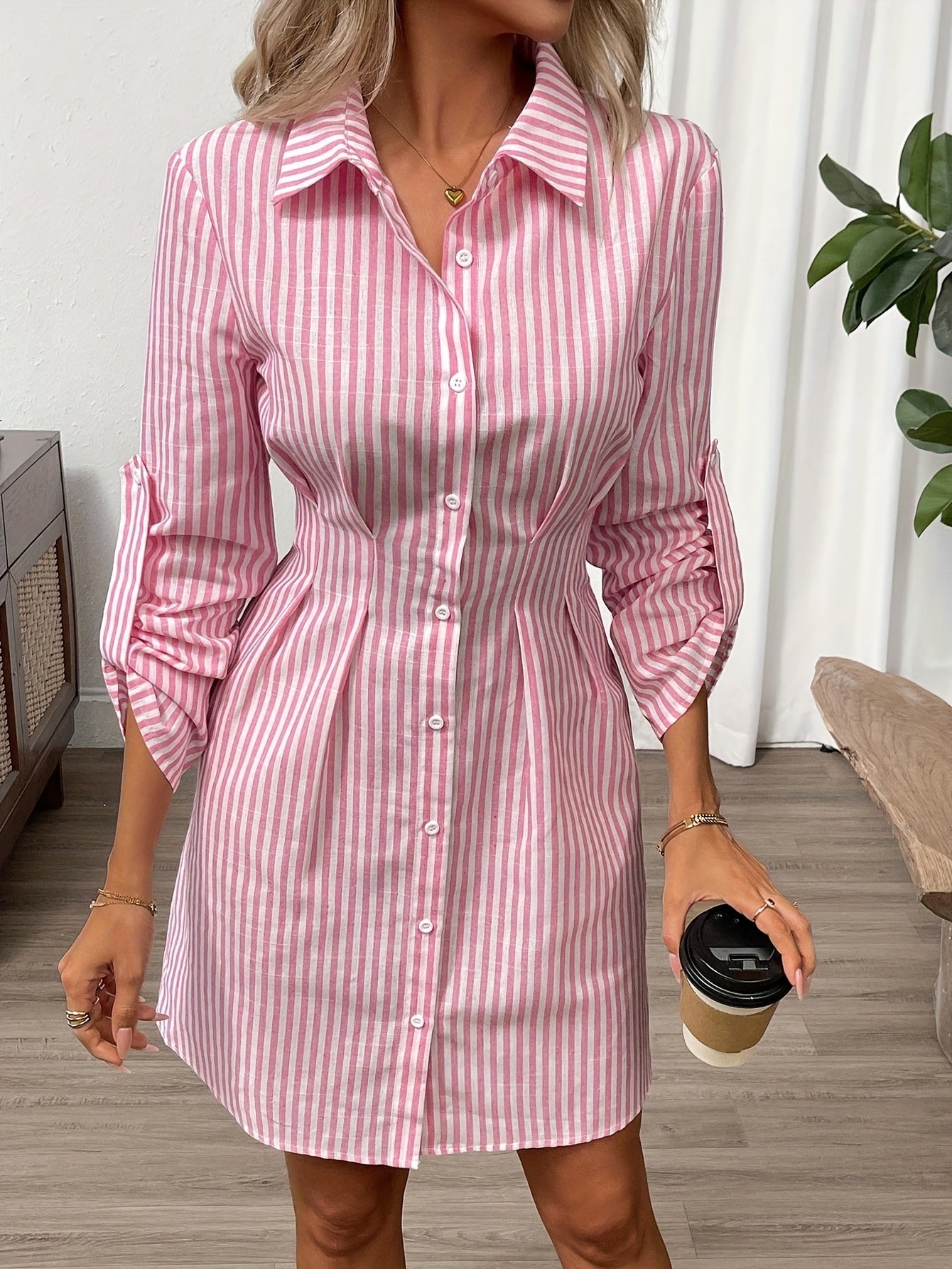 Damen gestreiftes Hemdblusenkleid mit Knopfleiste