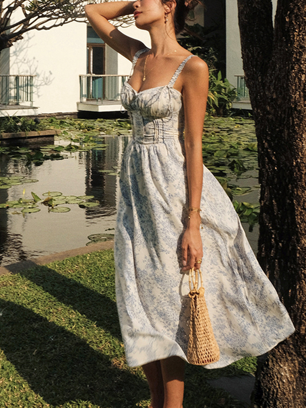 Sapphire Garden Träger-Midikleid mit Blumenmuster