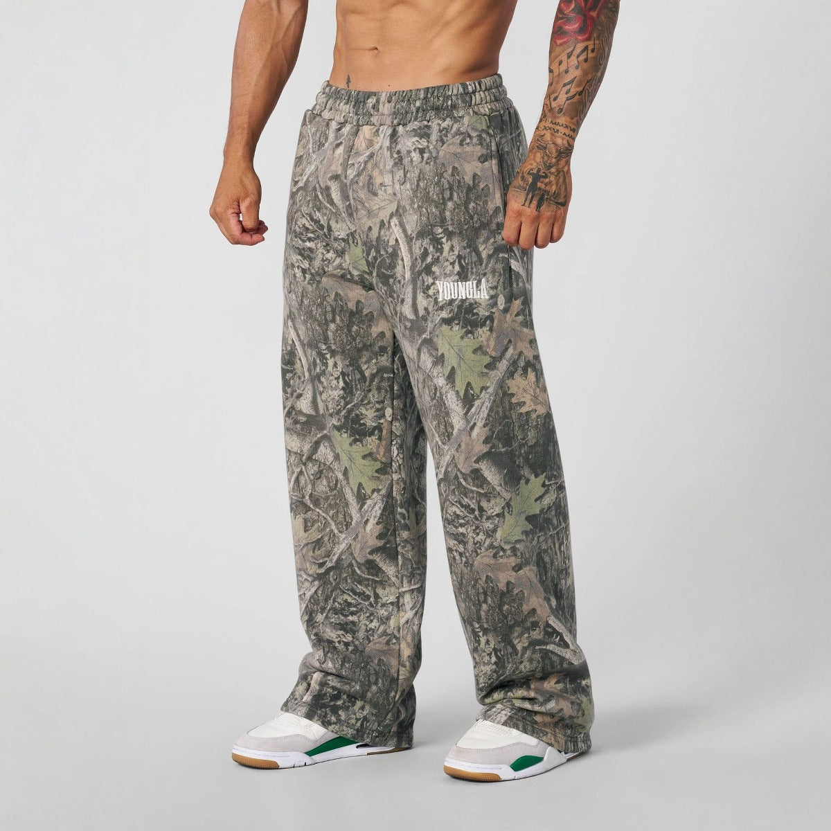 Herren weite Jogginghose mit Camouflage Muster