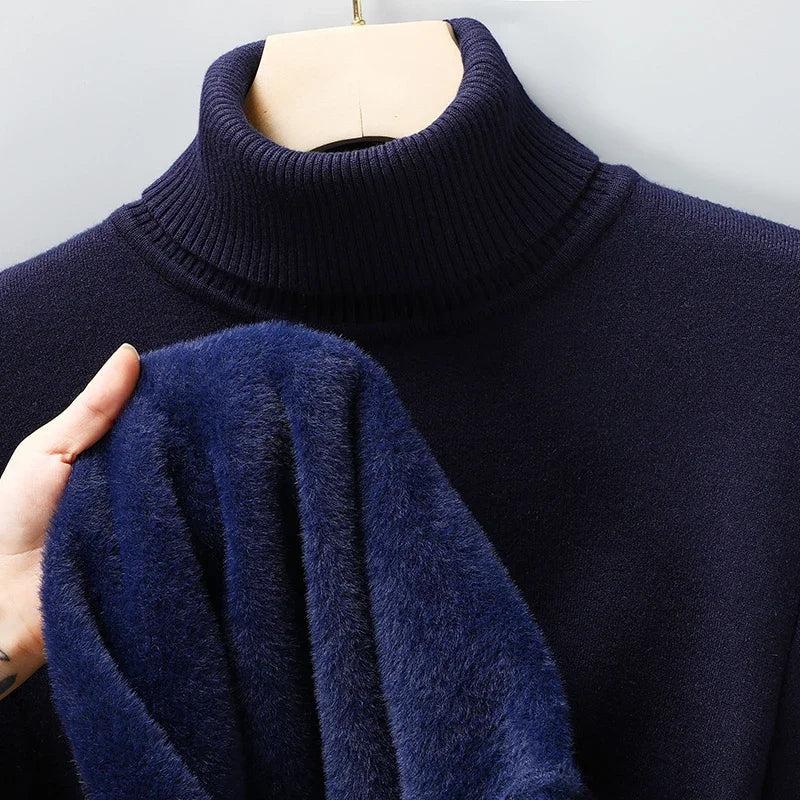 Herren Rollkragenpullover im Feinstrick