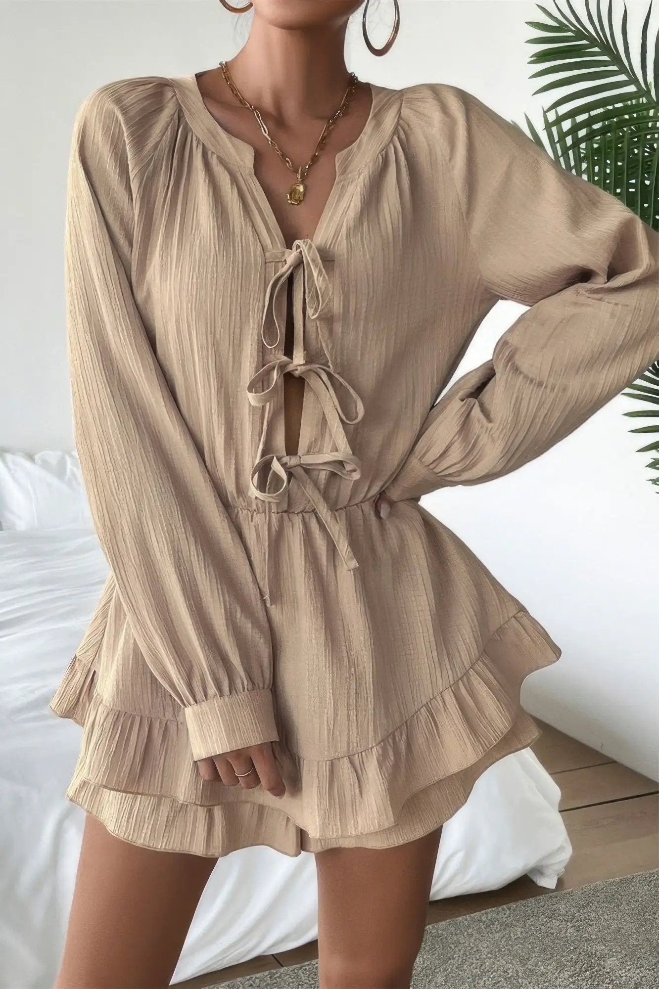 Damen Layered Kleid mit Schleifenträgern und Rüschensaum