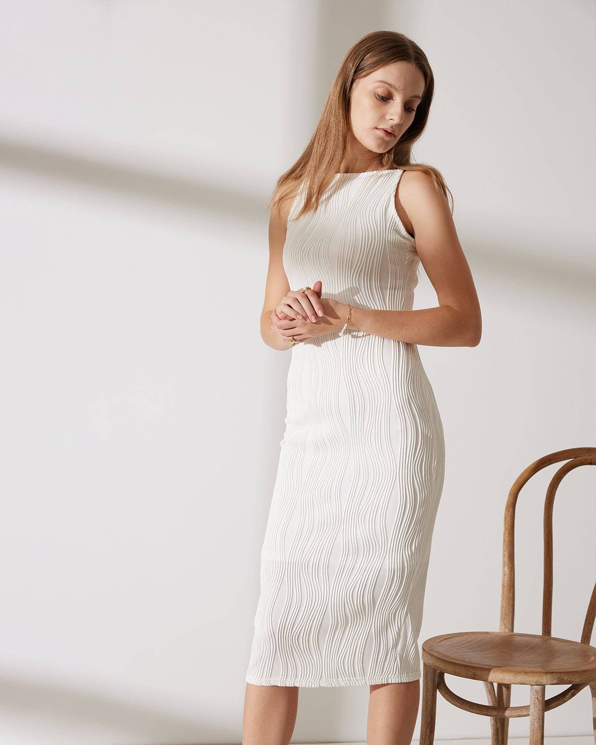 Welliges Träger-Midikleid mit Wassertropfenstruktur