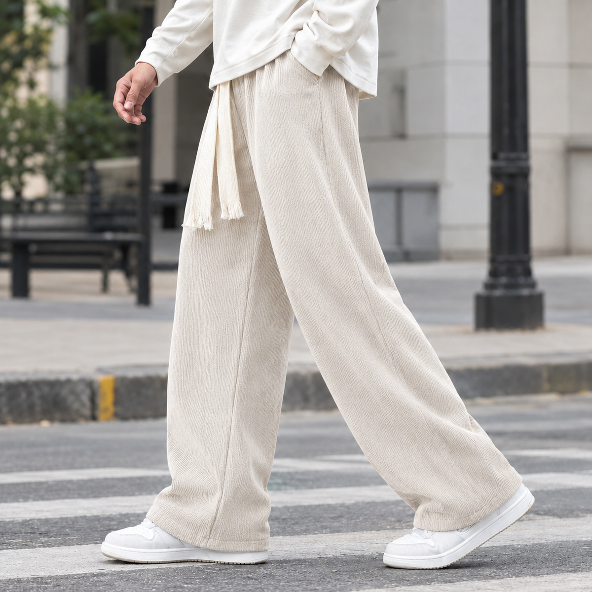 Herren Cordhose mit weitem Bein