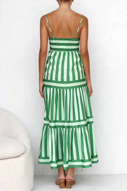 Spaghettiträger Maxikleid mit Color Block Streifen und abgestuften Lagen