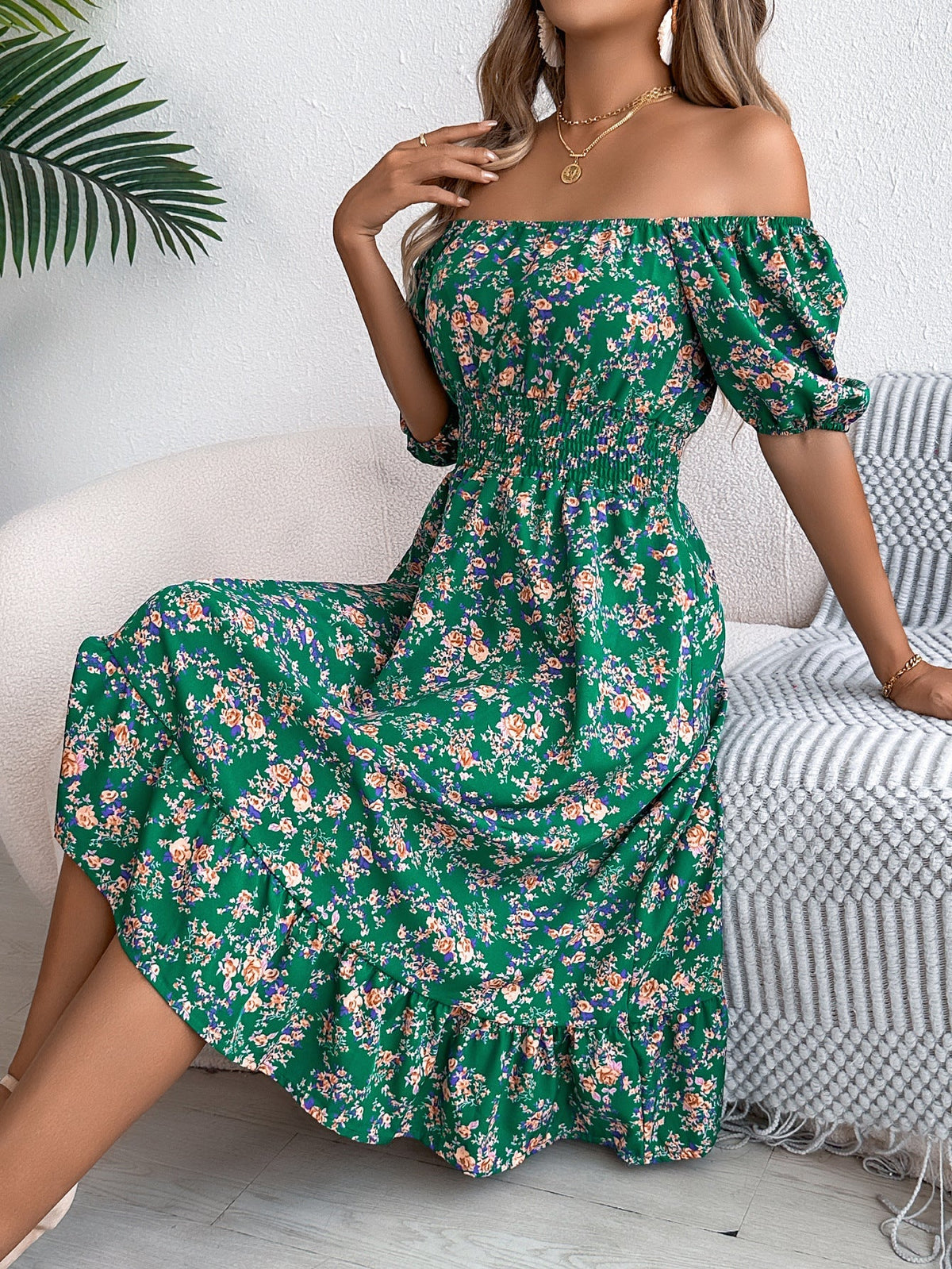 Blumenprint Kleid mit quadratischem Ausschnitt Rüschen und hoher Taille
