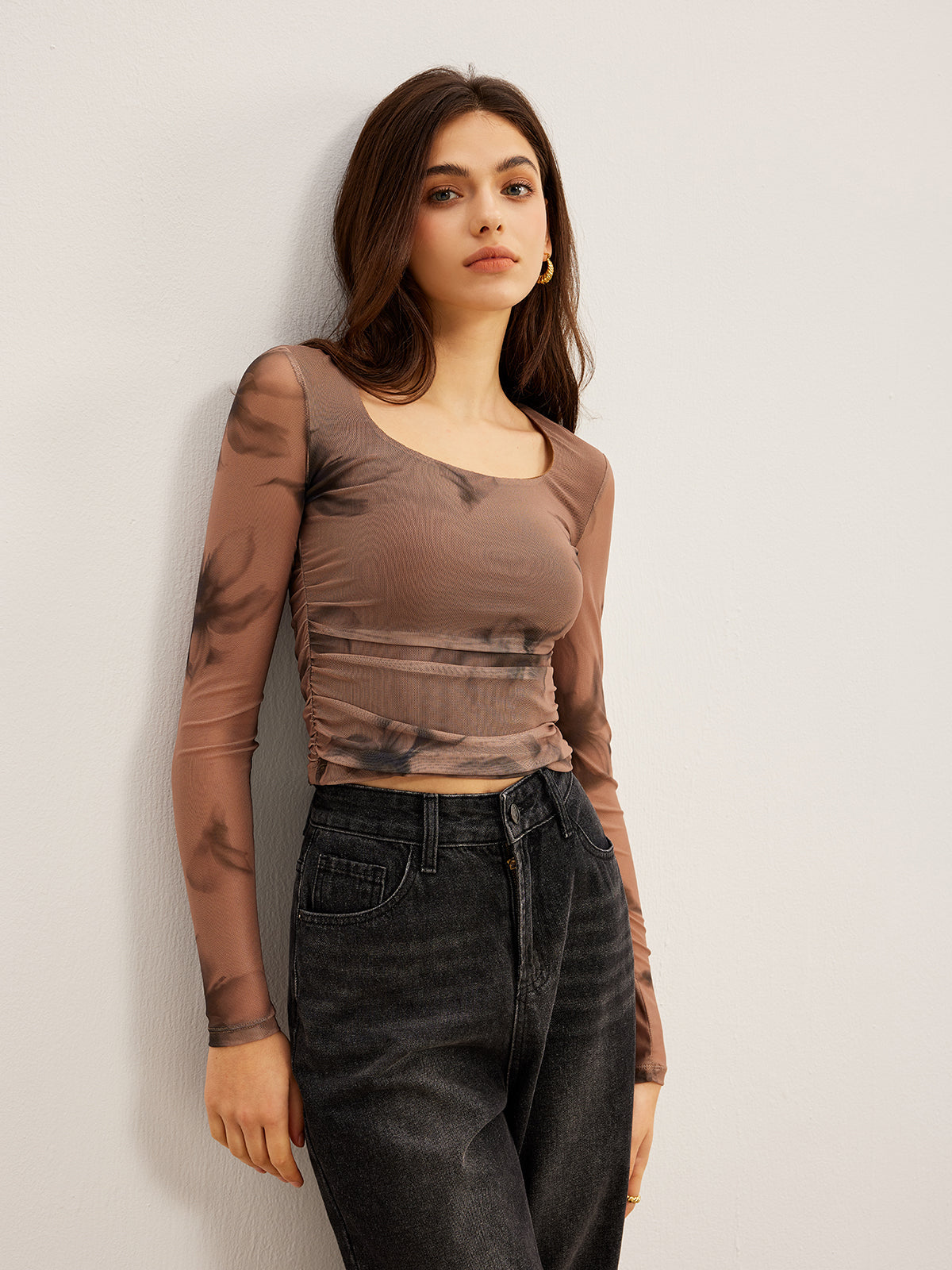 Batik-Blumenbedrucktes Mesh T-Shirt