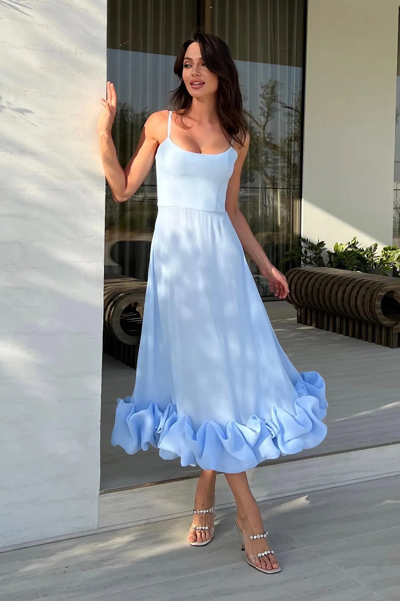 Heather ärmelloses ausgestelltes Midi-Ballkleid