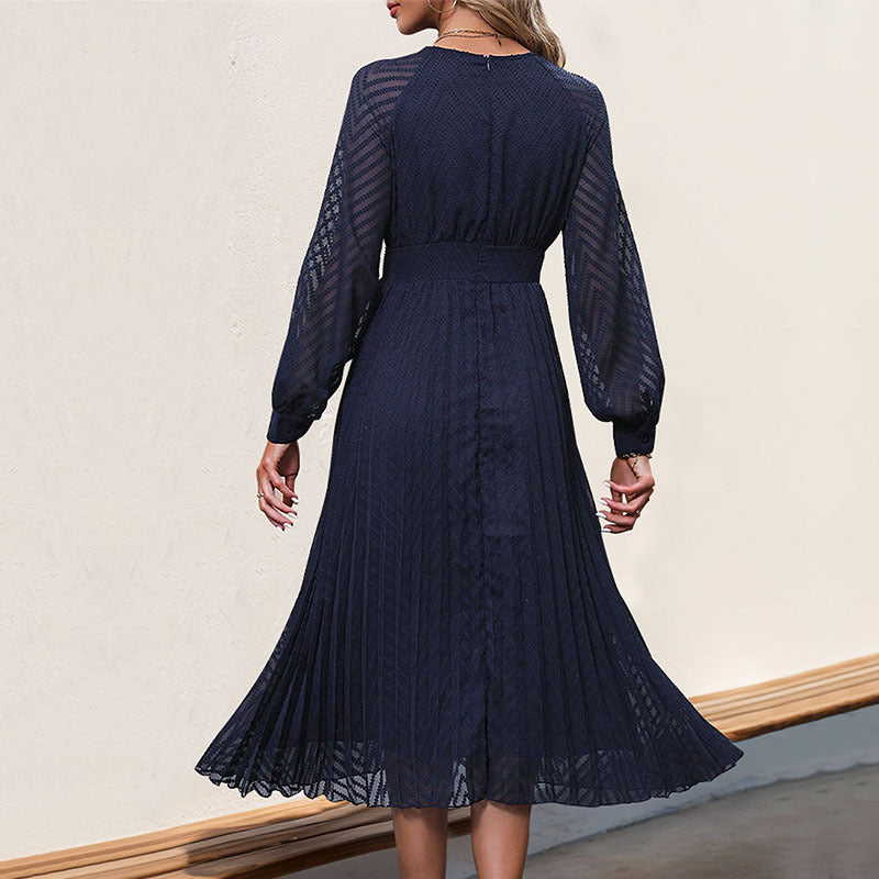 Damen Midi-Kleid mit eleganter Rüschung und figurschmeichelndem Design Drune