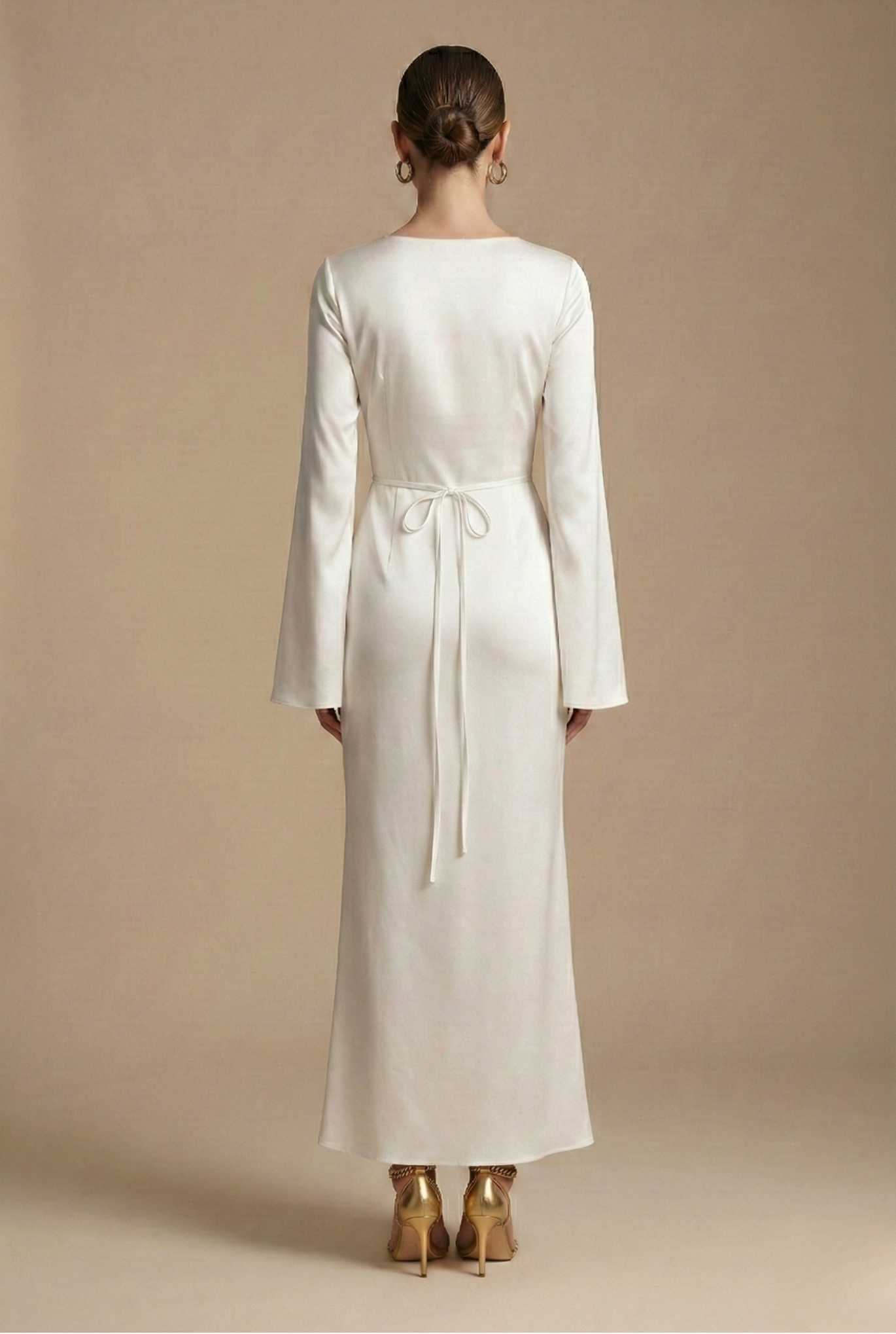 Damen Satin Maxikleid mit langen Ärmeln, rundem Ausschnitt und Taillenband