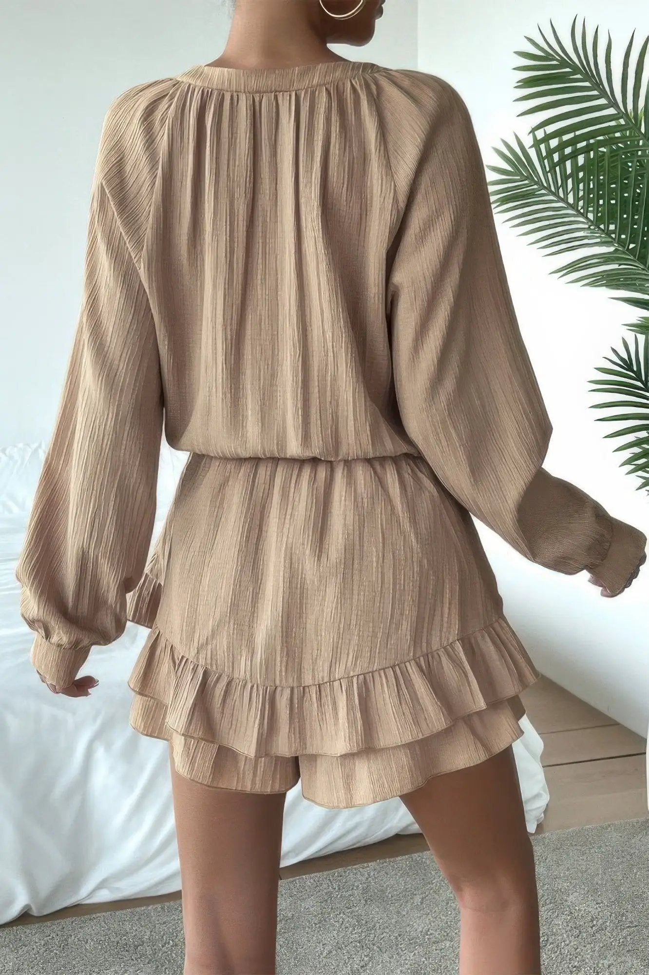 Damen Layered Kleid mit Schleifenträgern und Rüschensaum