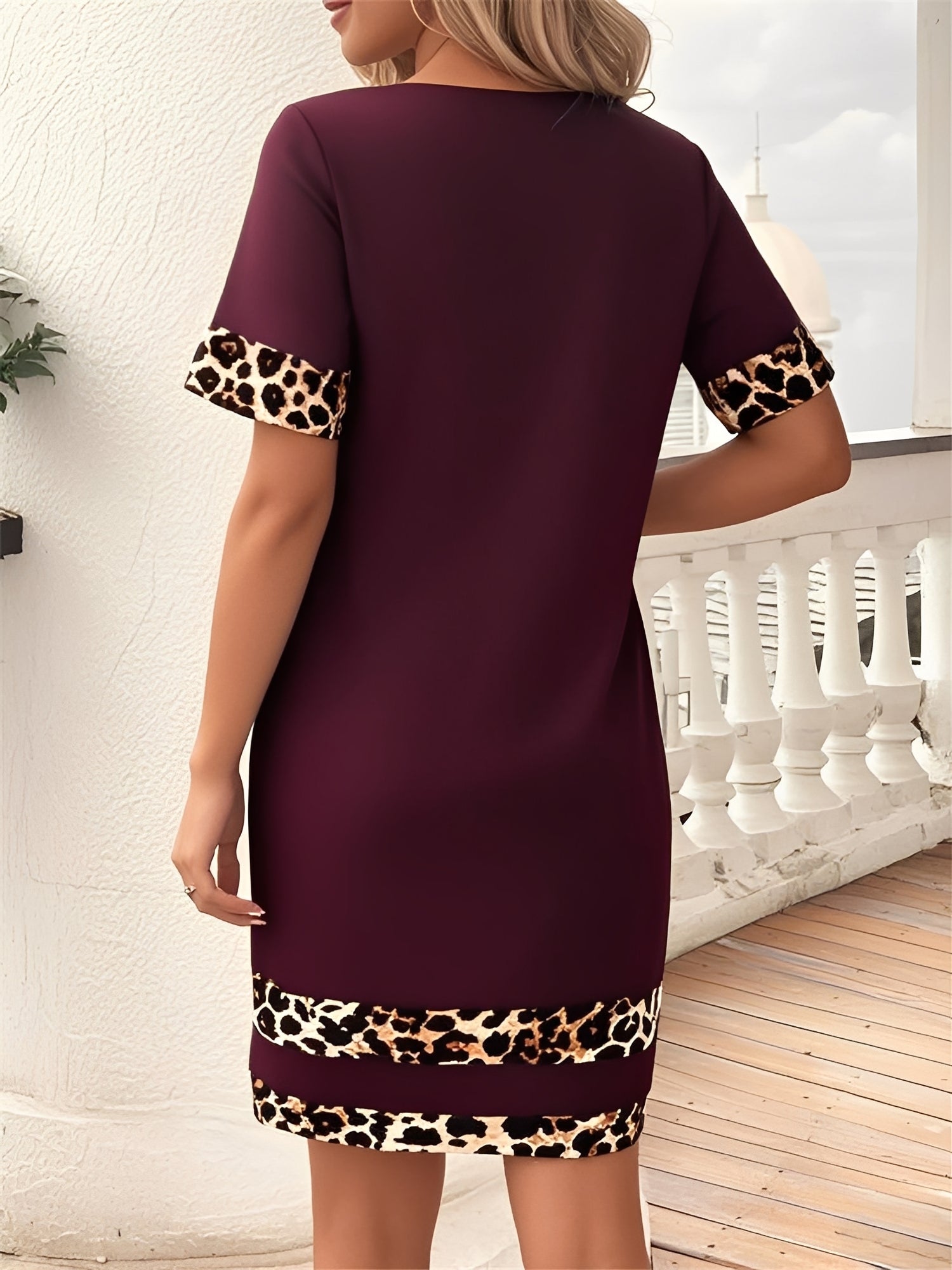 Leopardenmuster Patchwork Bootsausschnitt Kurzarm T Shirt Kleid